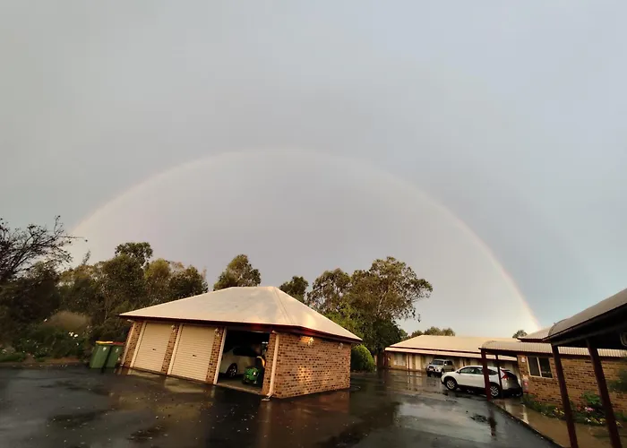 Crows Nest Motel